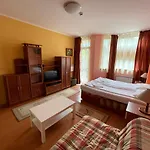 Persey Flora Apart Otel 3*