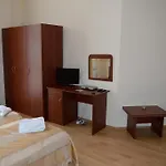 Apart Otel Persey Flora 3*