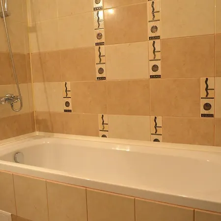 Persey Flora Hotel de apartamente 3*