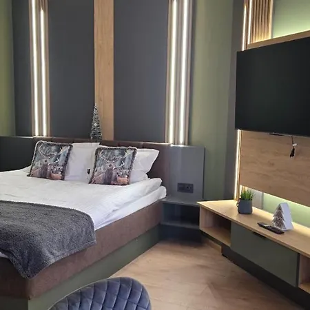 Persey Flora Borovec