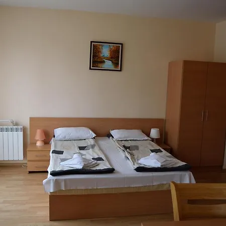 Persey Flora Aparthotel Borovec