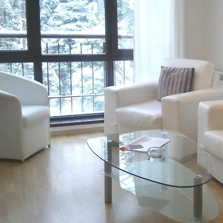Hotel de apartamente Persey Flora Boroveț