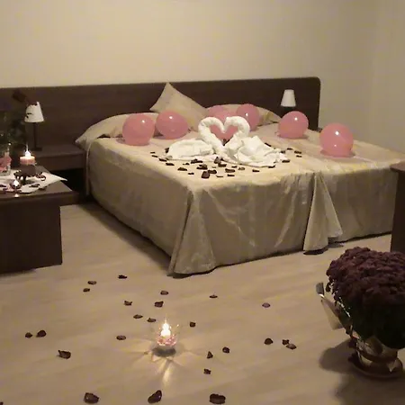 Hotel de apartamente Persey Flora