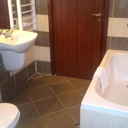 Persey Flora Boroveț