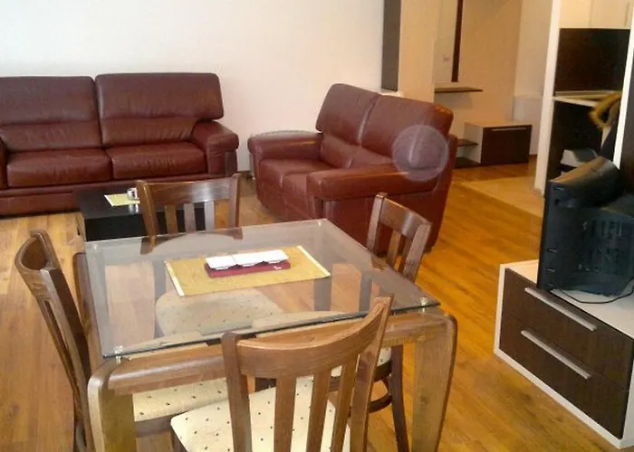 Hotel apartamentowy Persey Flora 3*