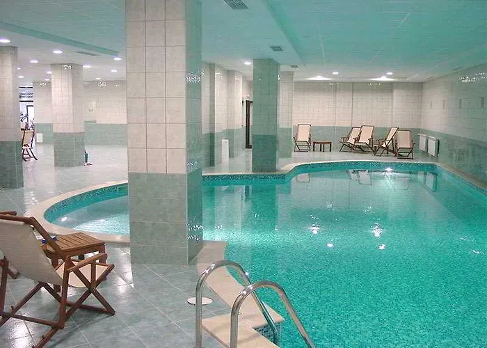 Persey Flora 3* Borowec