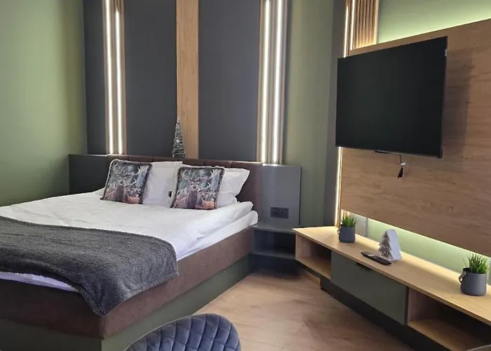 Persey Flora Borowec