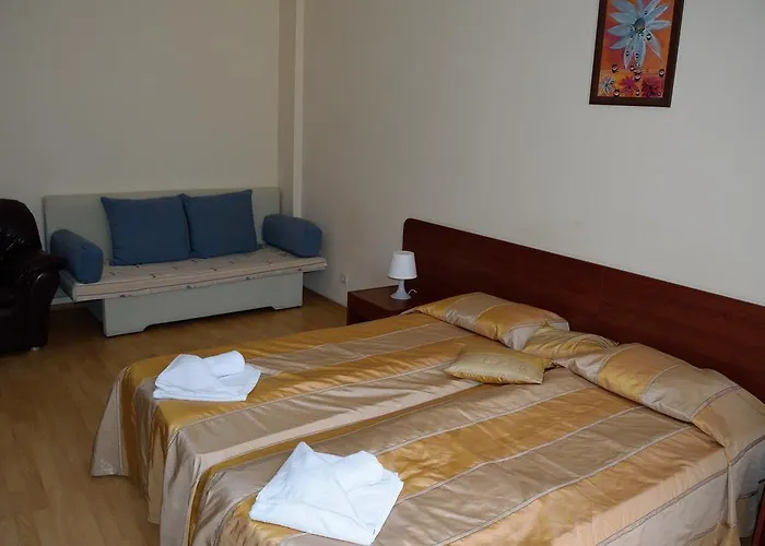 Persey Flora Hotel apartamentowy 3*