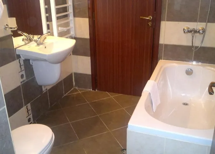 Persey Flora Borowec